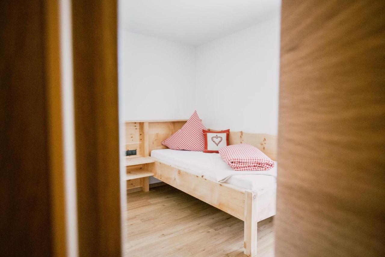 Nedererhof - Zimmer Edelweiss Mit Gemeinschaftskueche Schmirn Zewnętrze zdjęcie