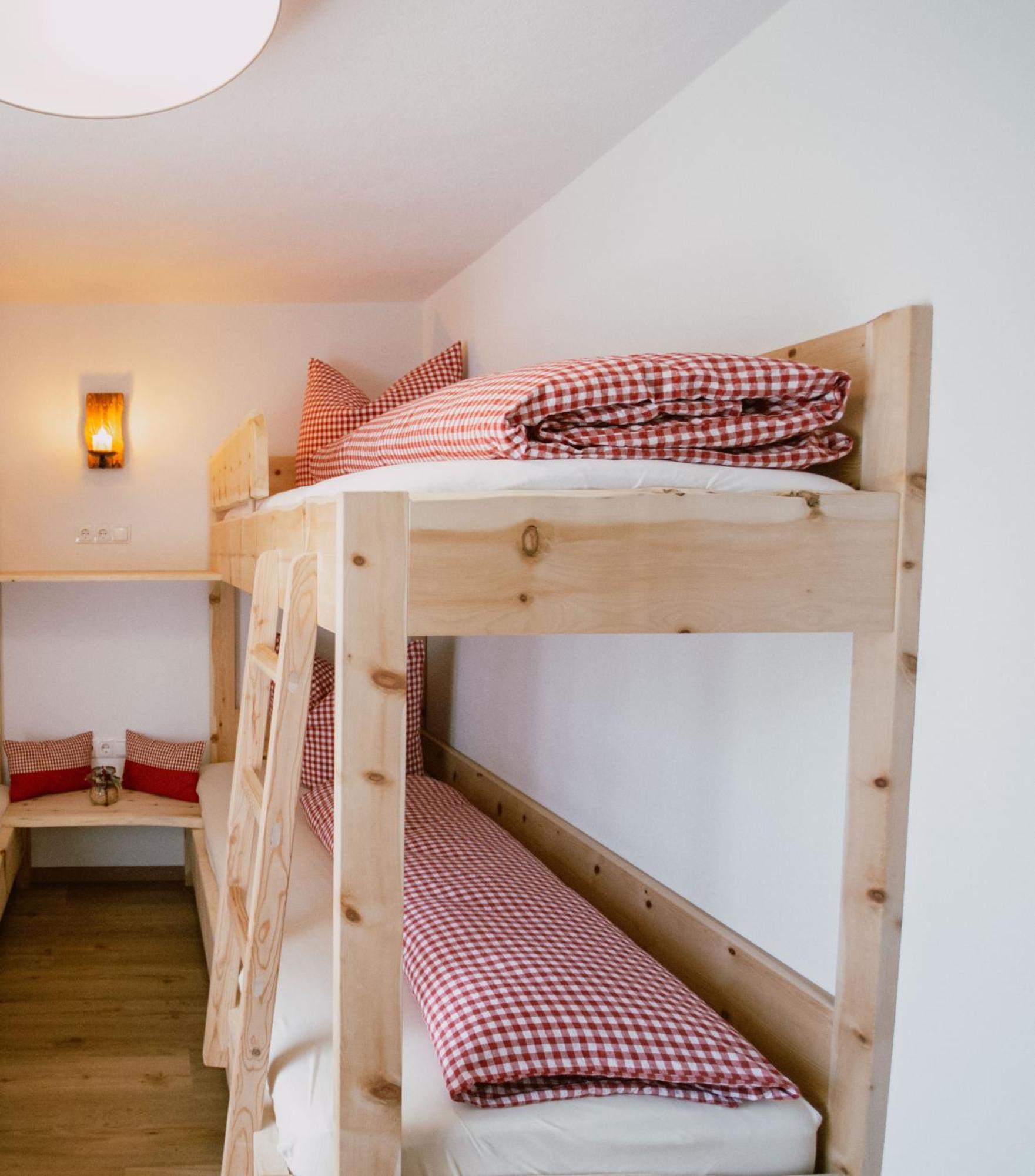 Nedererhof - Zimmer Edelweiss Mit Gemeinschaftskueche Schmirn Zewnętrze zdjęcie